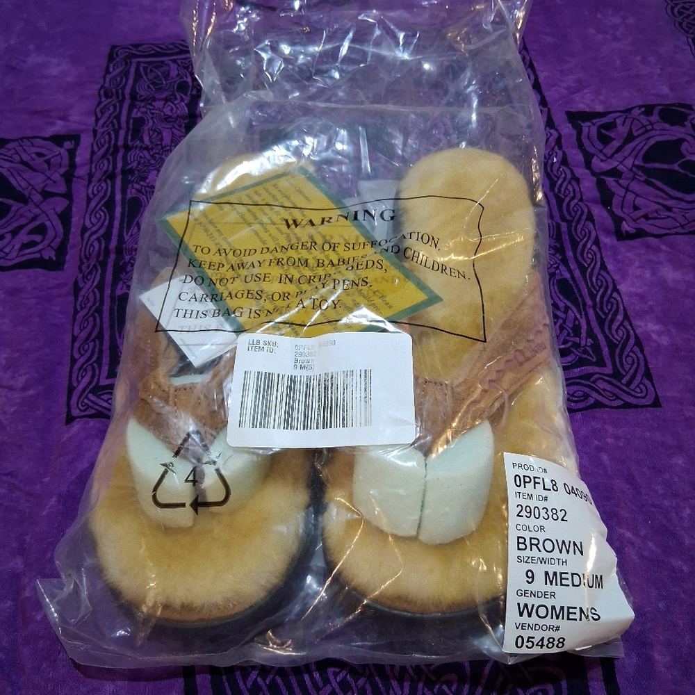 NWT llbean Wicked Good Slipper Shearling Lined Flip Flops Size 9M Brown